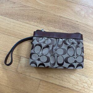 NWT Signature Pleated Wristlet in Khaki from Coach